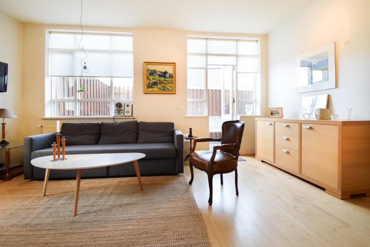 þ6 Apartment *
